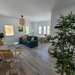 https://casa-feliz-tarajalejo.in-canary-islands.com
